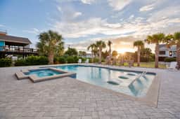 Life Is Grand: Luxury Escape with Pool & Hot Tub - Image 2