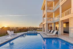 Freedom  Point: Oceanfront Luxury w/Pool, Game Room, Sauna & Cold Plung - Image 5