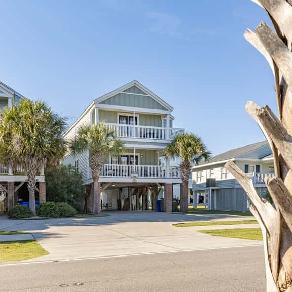 Azalea Shores: Private Pool & Steps to Beach - Image 1