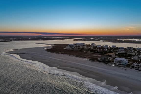 Alpha At The Point: Oceanfront, Private Pool & Hot Tub, Breathtaking Views - Image 4