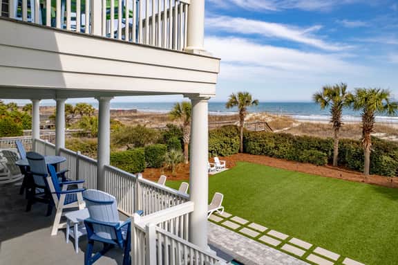 Palmettos & Sunshine: Oceanfront w/ Pool, Hot Tub, & Stunning Views - Image 4
