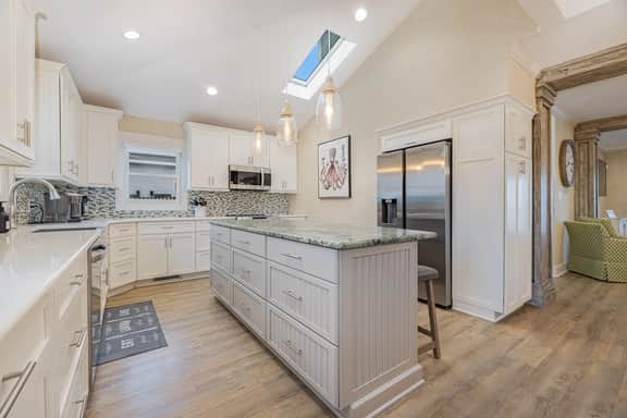 Seaclusion: Oceanfront Luxury in Murrells Inlet - Image 5