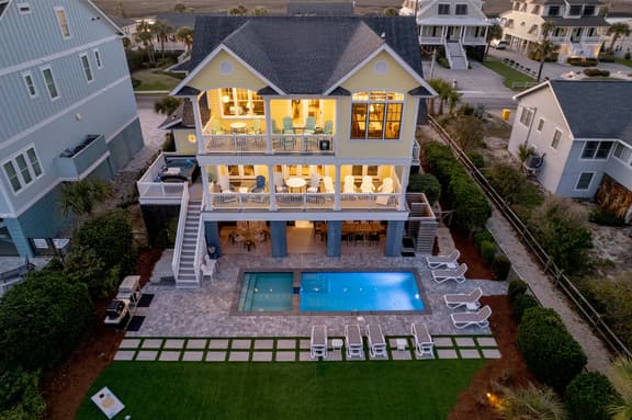 Palmettos & Sunshine: Oceanfront w/ Pool, Hot Tub, & Stunning Views - Image 1