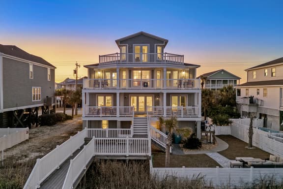 Seaclusion: Oceanfront Luxury in Murrells Inlet - Image 1